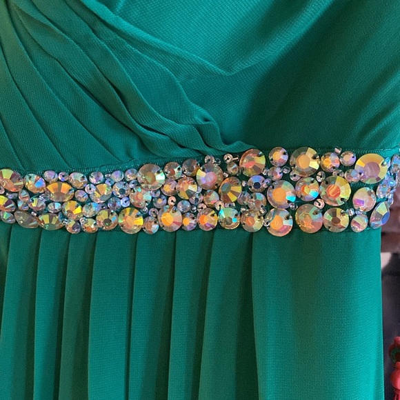 NEW MAY QUEEN qouture jeweled formal dress - Picture 3 of 16